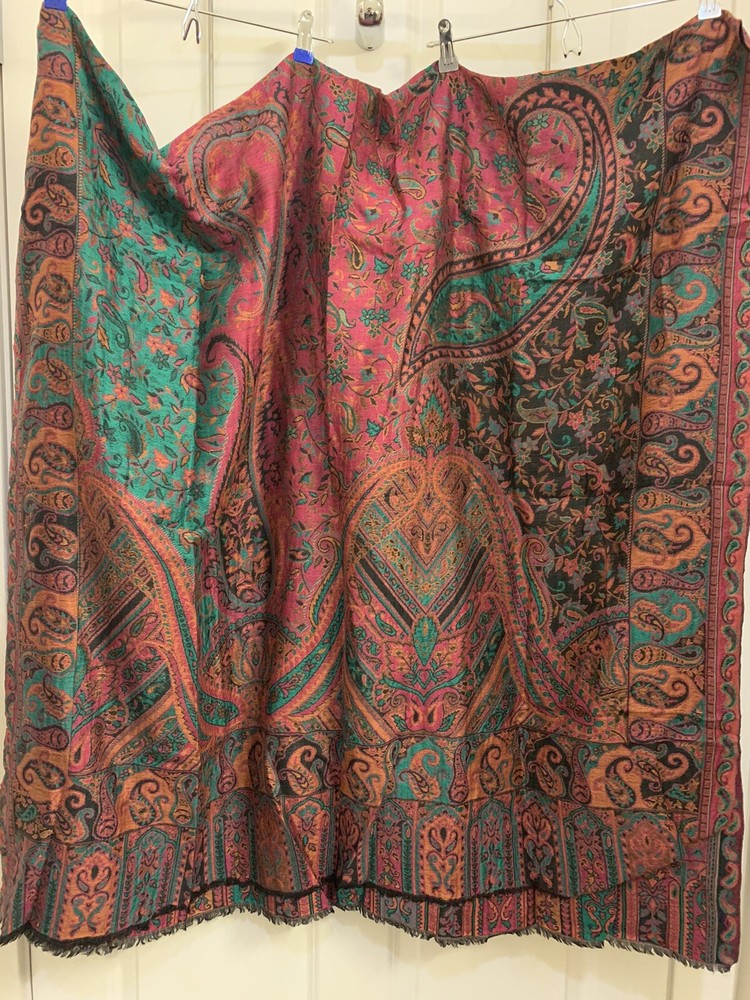 Double-sided cashmere scarf for women - soft and stylish #688