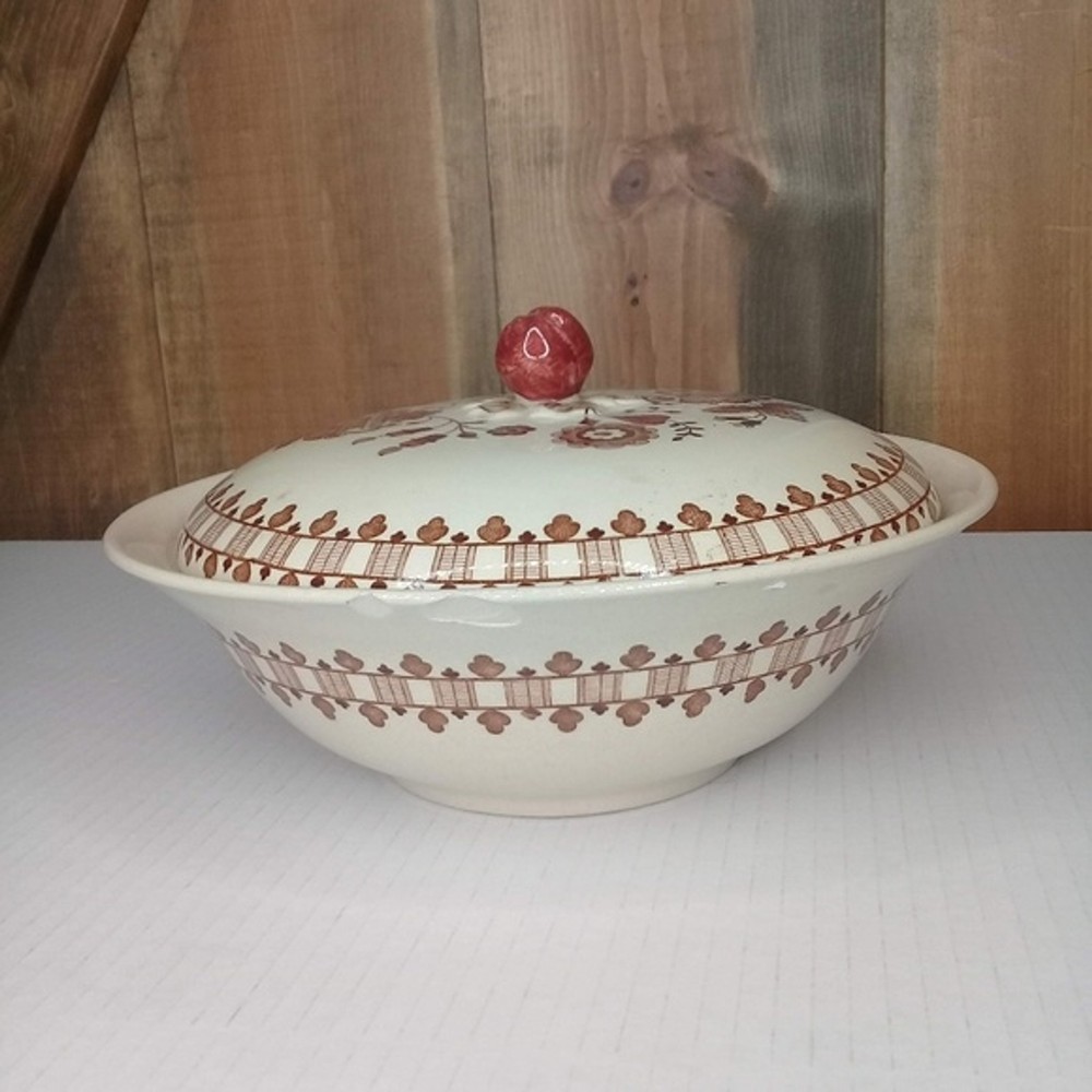 Johnson Brothers Cream Brown Jamestown Old Granite Vegetable Tureen Bowl CHIPPED