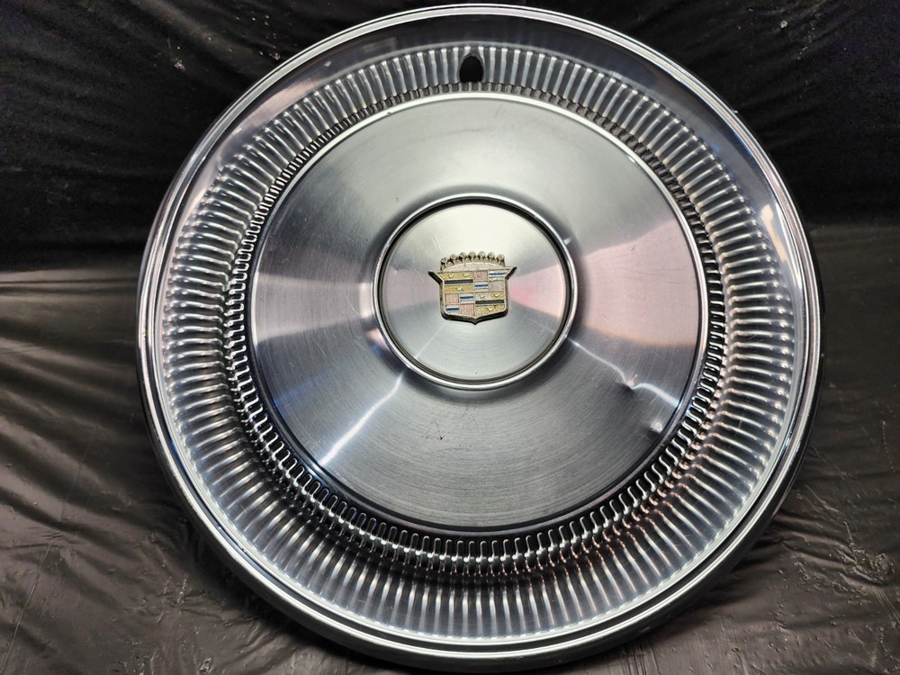 1970 1 Vintage Original CADILLAC DeVille Fleetwood Wheel Cover Hubcaps OEM Caddy