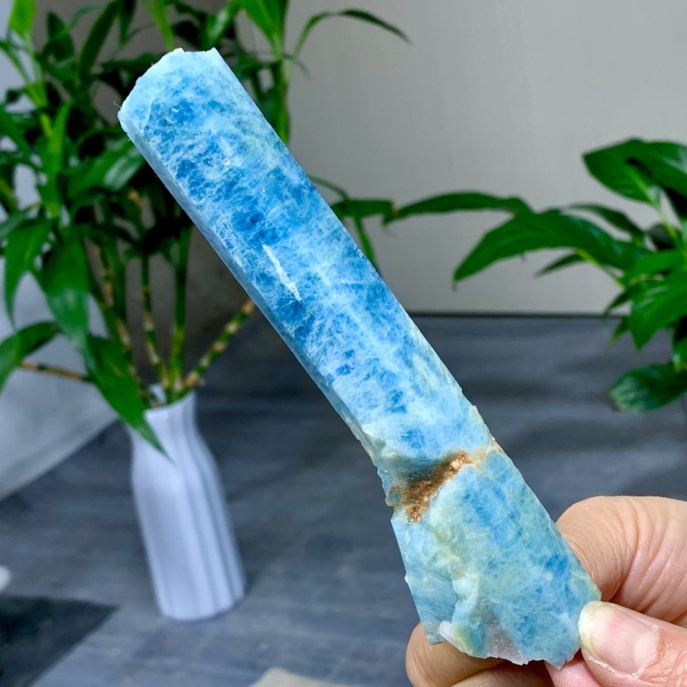 135G Rare!Natural beautiful Prism shaped Aquamarine Raw Crystal Specimen Rough