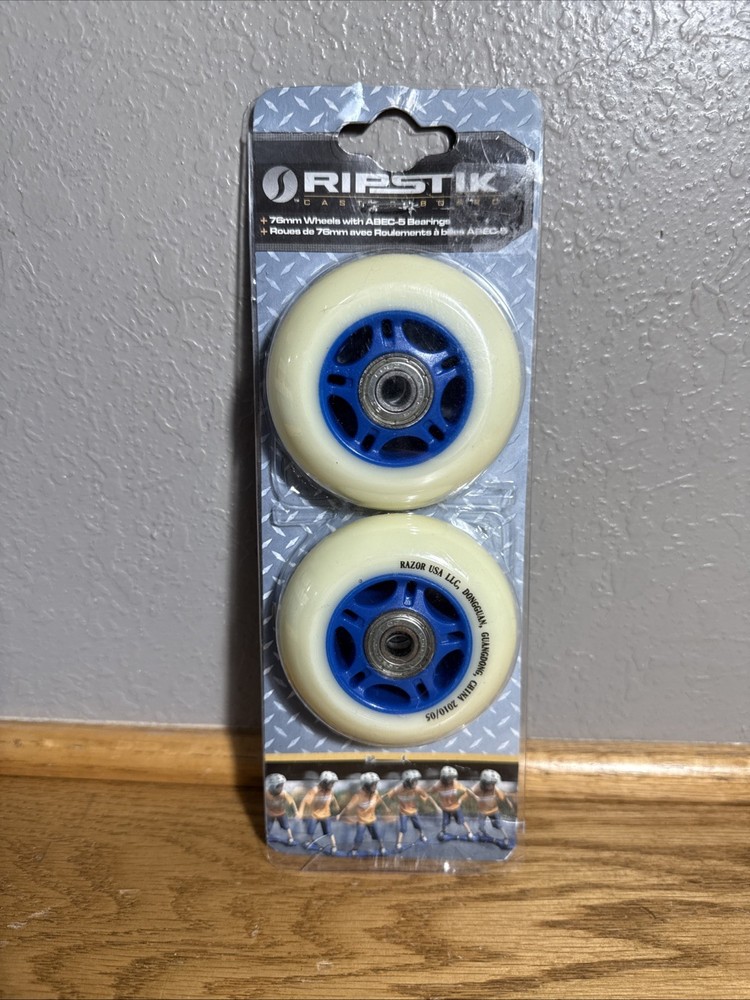 Razor RipStik 76mm Caster Board Wheels in White with Blue Hub