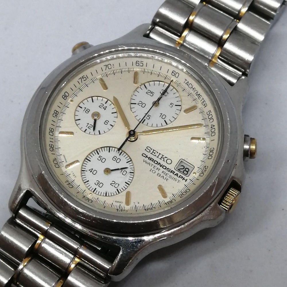 Seiko 818 Chronograph Watch with Operation Confirmed Function
