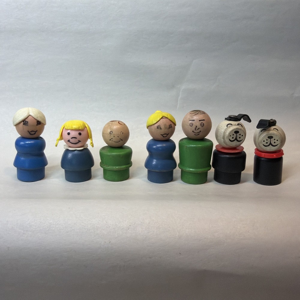 VTG 1970s Fisher Price Little People Wooden Girls Boys Dogs Men Women Wood