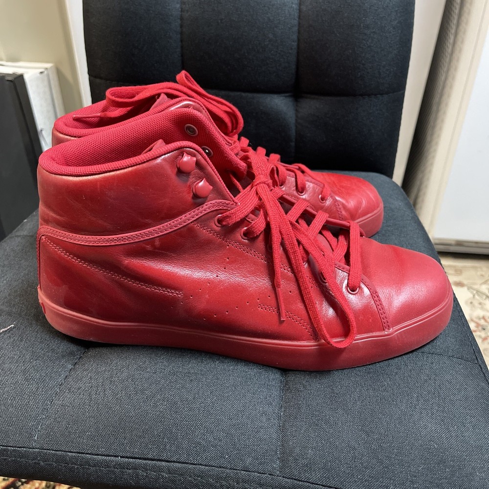 Size 10 - Reebok T Raww Red 2013