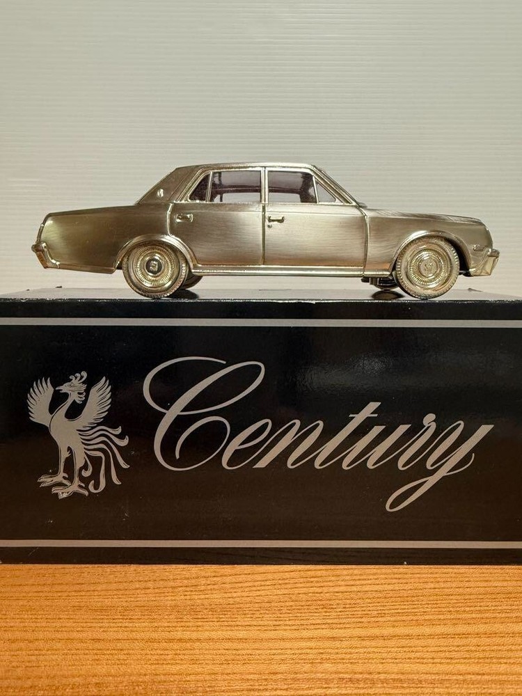 TOYOTA CENTURY Cigarette Storage Case Holder Dealer Accessory w/box, Music box