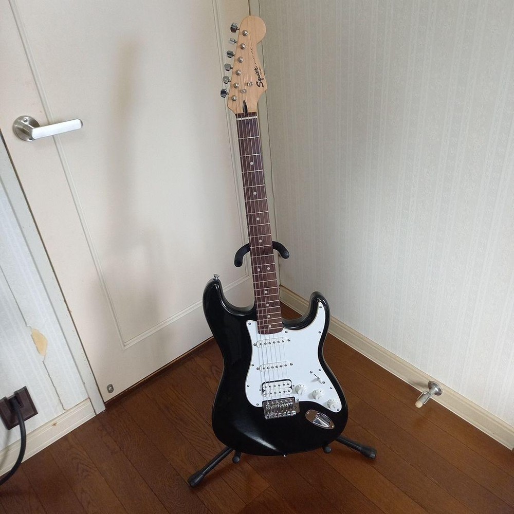Squier By Fender Bullet Strat Squier-