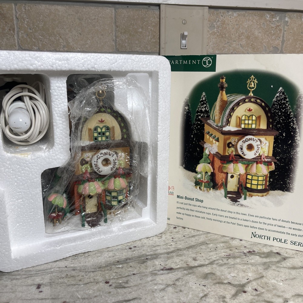 Department 56 North Pole Mini-Donut Shop Collectible #56.56702