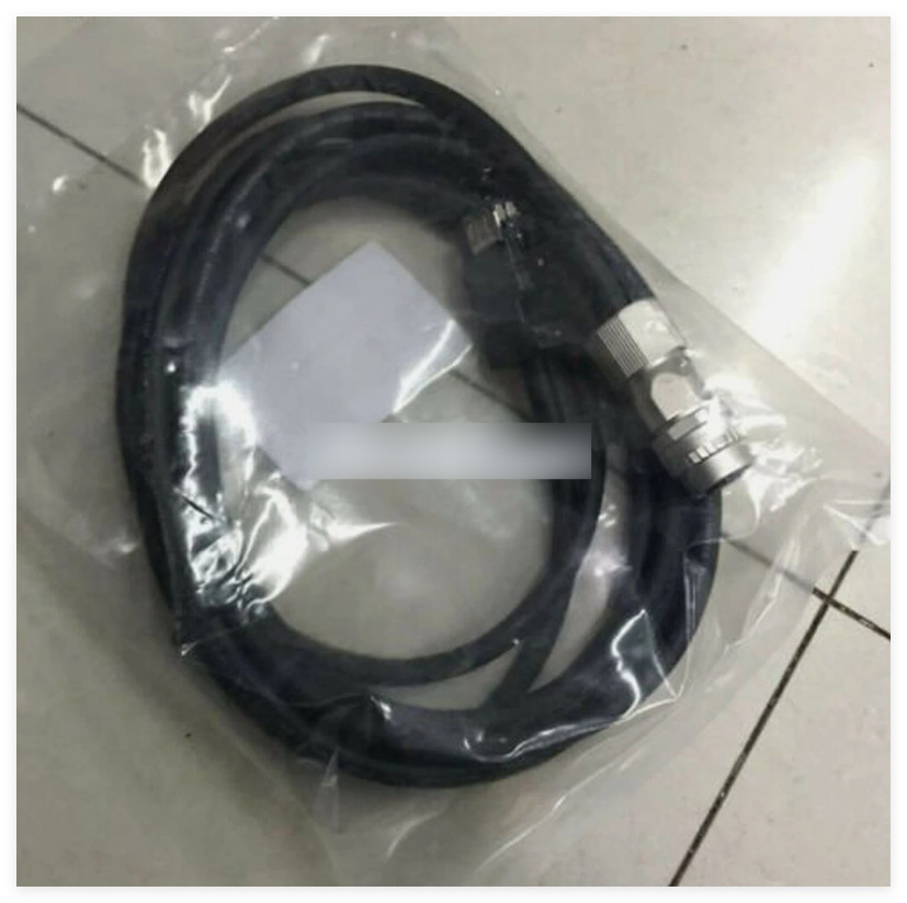 1PC New Cable Mitsubishi MR-J3ENSCBL30M-H In Box Sealed