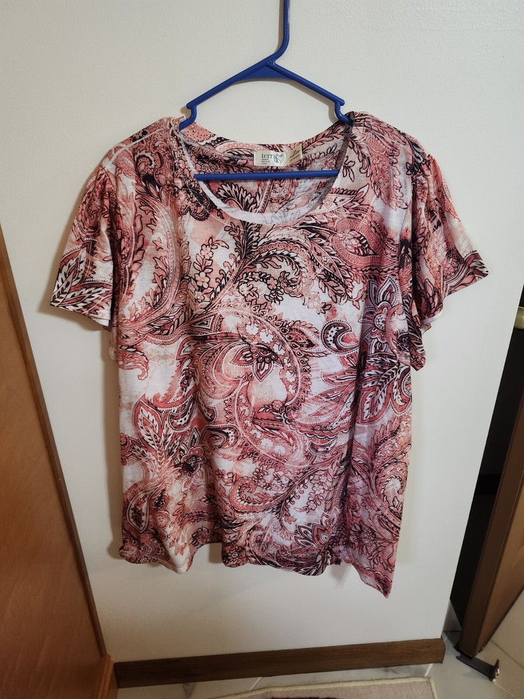 Plus Size 3X Paisley Print Blouse in Pink White & Brown