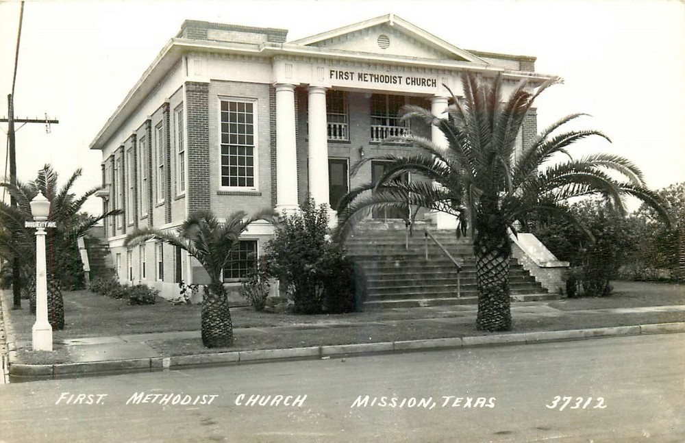 1940s Mission Texas 1st Methodist Church religion Cook RPPC Postcard 25-6802