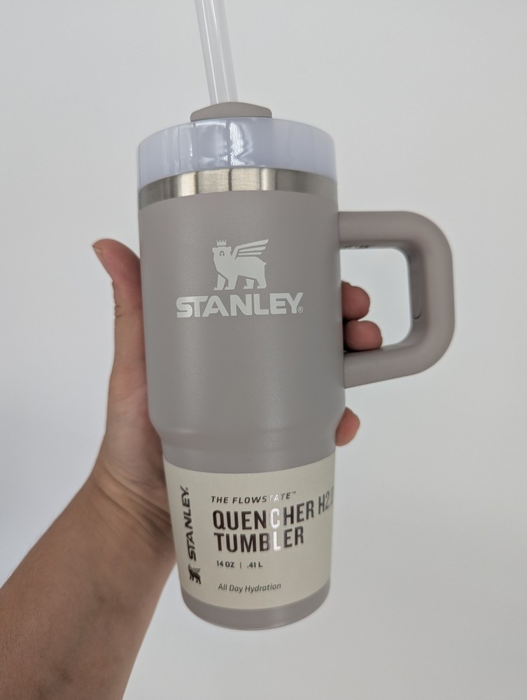 NEW STANLEY cup The Quencher Flow State Tumbler 14 OZ - Gray Ash