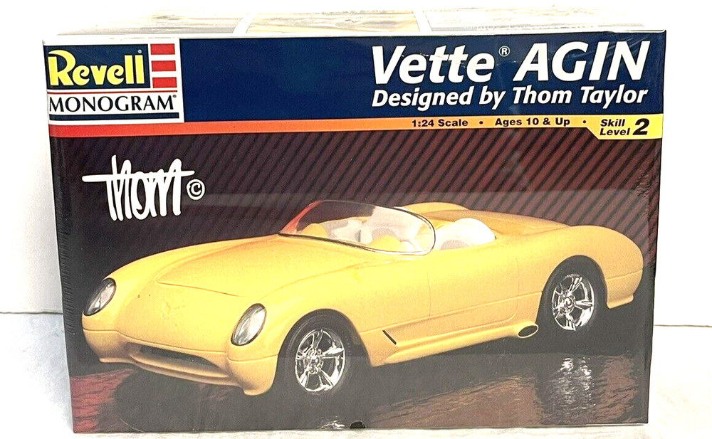 REVELL MONOGRAM 1:24 1953 THOM TAYLOR VETTE AGIN CHEVY CORVETTE CAR MODEL