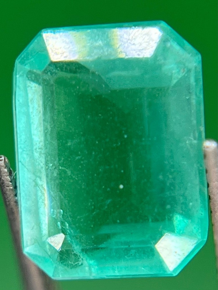 1.55 Ct Natural Emerald Cut Emerald – Bluish Green – 8.00 × 6.18 mm – Loose EM49