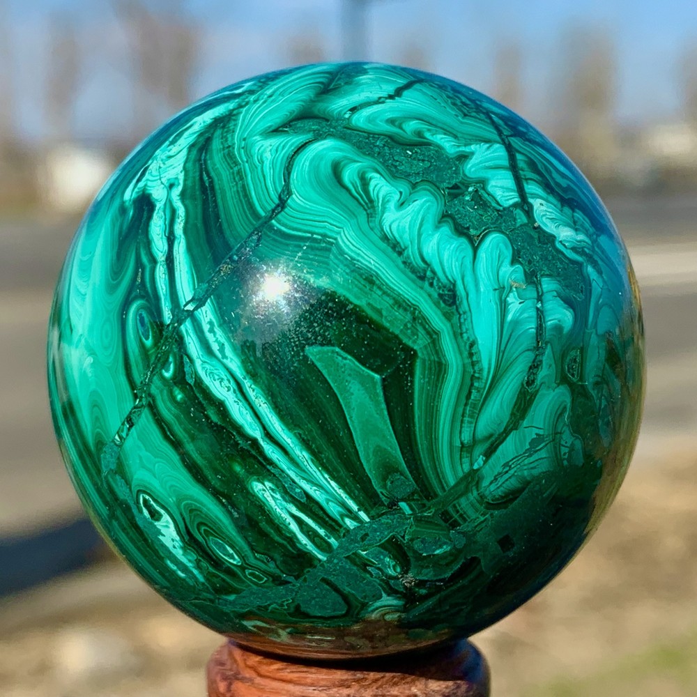 213G Natural glossy Malachite ball transparent cluster rough mineral sample
