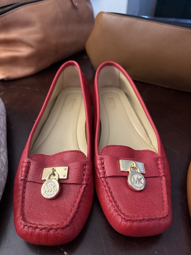 New Michael Kors Hamilton Moc Casual Flats GOLD LOGO AND ACCENT size 6