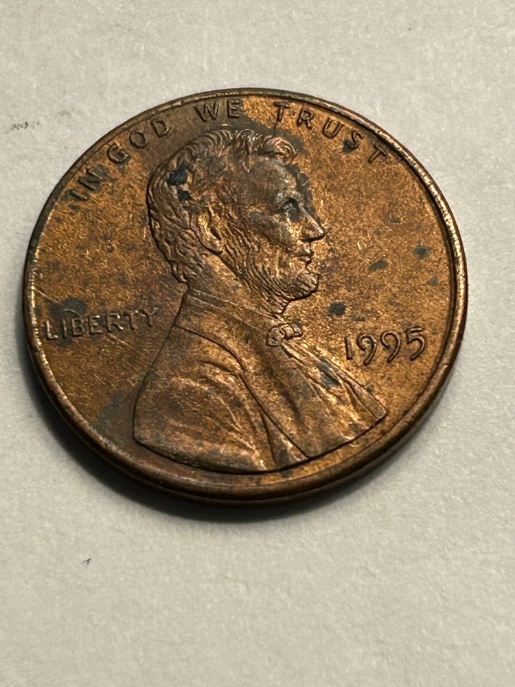 1995 Lincoln Penny No Mint Mark T Error Die Chip Close AM #578