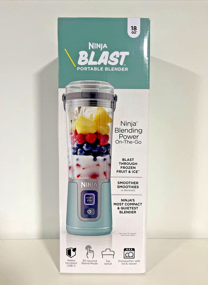 Ninja Blast 18oz Portable Blender with Lid and Blade Cover in Mint Teal Brand New