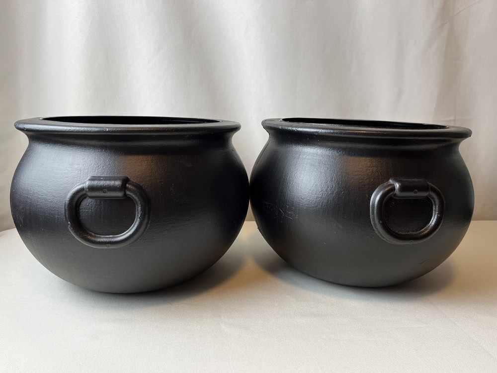 Black Cauldron Blow Mold 10.5x8 for Halloween DIY Home Decor