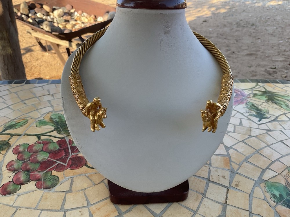 Vtg Metropolitan Museum of Art 1977 Scythian Horsemen Torque GP Necklace