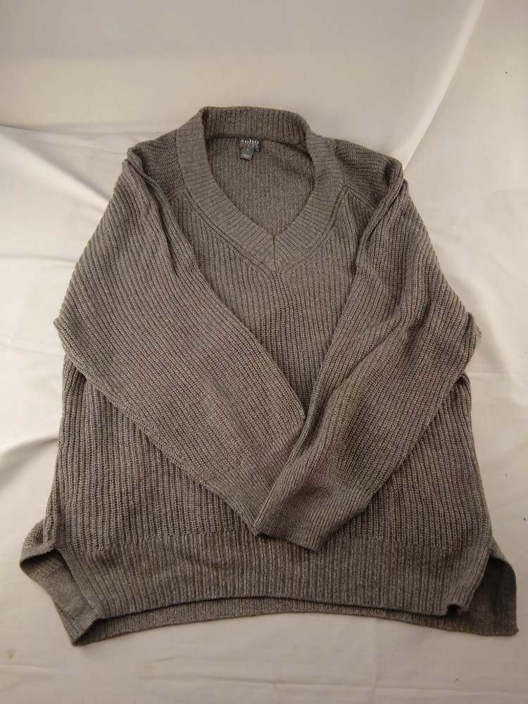 Women's Soho New York & Company Jeans Women's Casual Gray V neck Sweater Size S