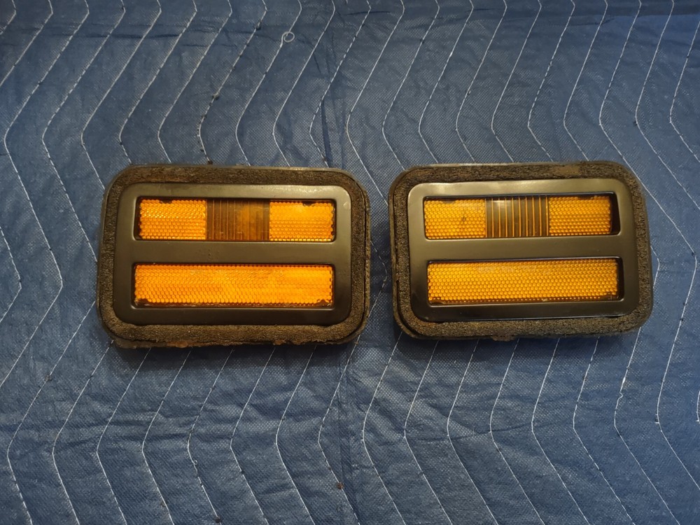1971 Dodge Charger Superbee Amber Front Side Marker Light Lens Bezel Set OEM