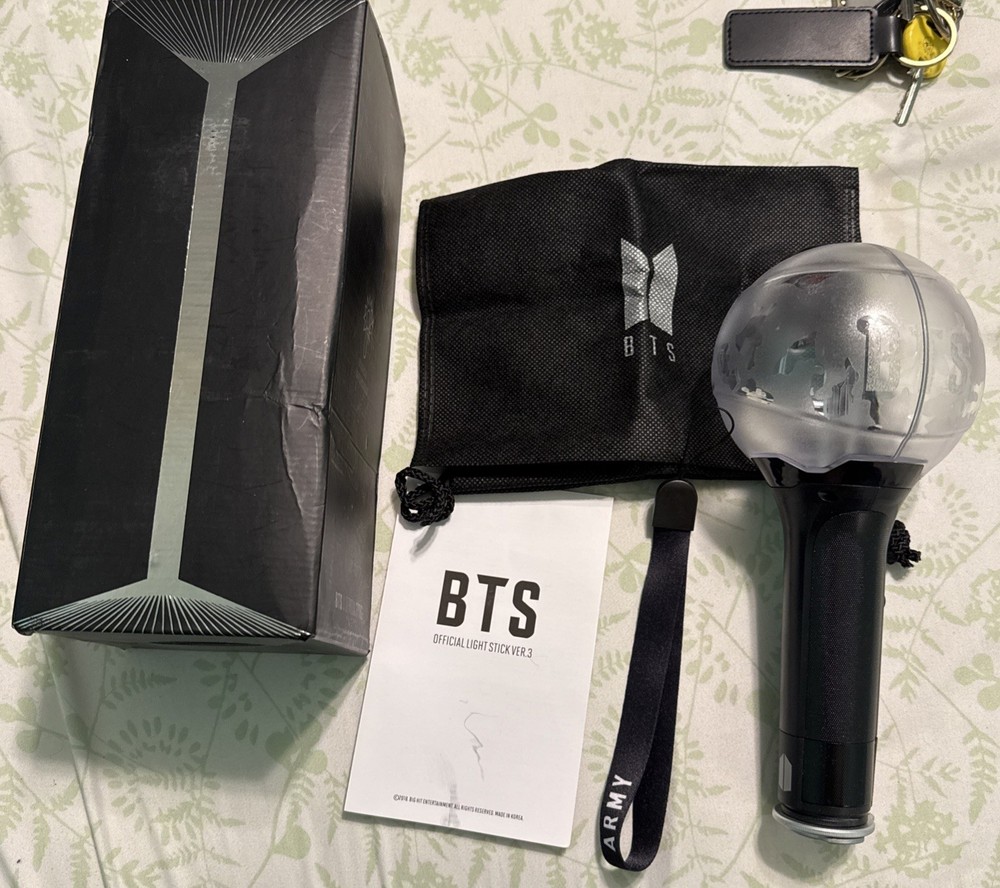 BTS ARMY Official Light Stick Ver 3 2018 Tested Works Great Condition