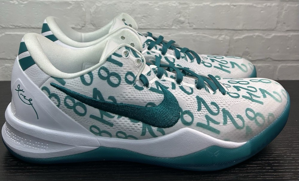 Size 12.5 - Kobe 8 Protro “ Radiant Emerald “
