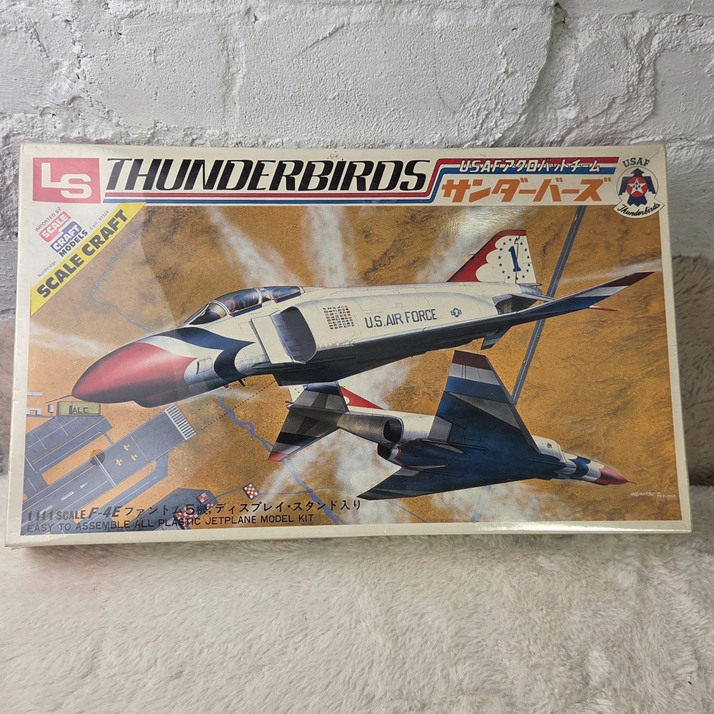 LS Thunderbirds USA F4E Phantom II Plastic Model Kit 1 144 Scale Display Stand