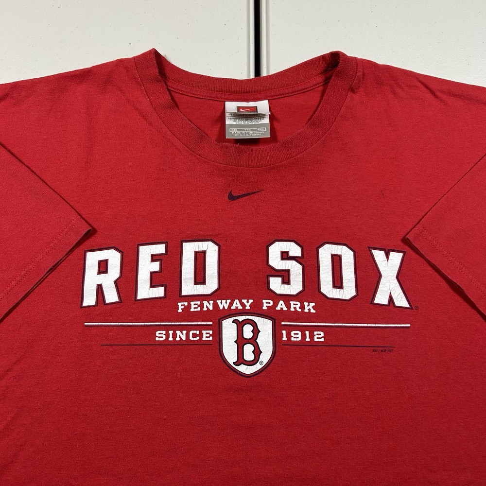 Vintage y2k Nike Boston Red Sox Center Swoosh Shirt Size 2XL Red Baseball MLB