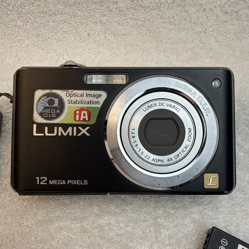 Panasonic Lumix DMC-FS12 12.0MP Digital Camera Black Tested Working Incl Battery