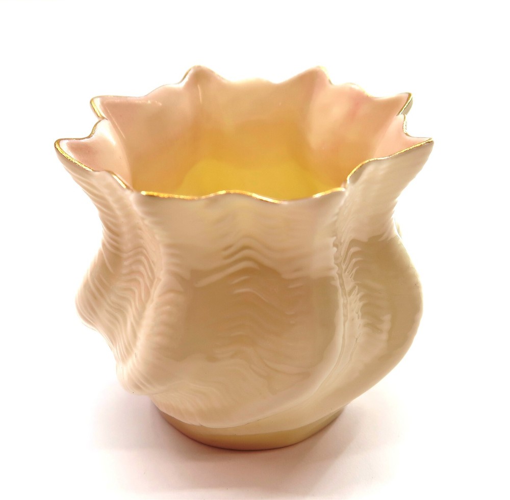 Belleek Neptune Twisted Shell Porcelain Vase Planter Pink 3 Inch 7th Edition