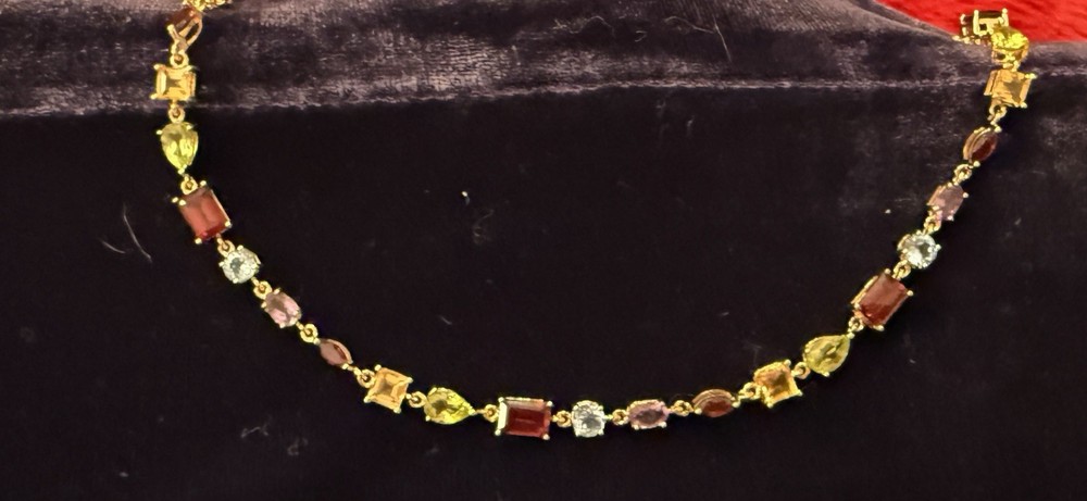Vintage 14 K And (22) Precious Stones Bracelet 7+ Gram Total Weight, Beautiful