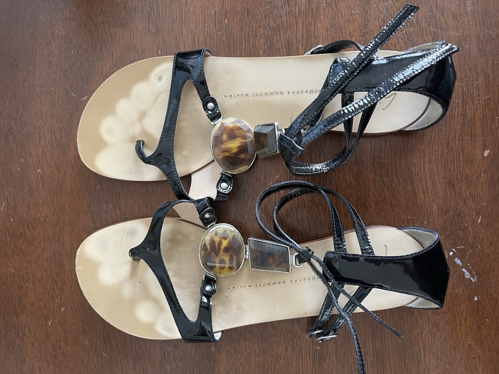 Giuseppe Zanotti Embellished Strappy Flats Sandals EU 39 Ankle Strap