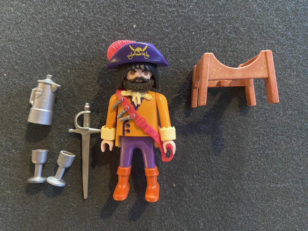 Playmobil Figure Pirate Captain Silversword w/ Ragged Sword Hat 3061
