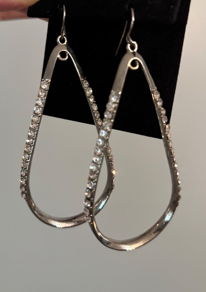 Elegant Teardrop Earrings for Every Occasion | Stylish Silver Design