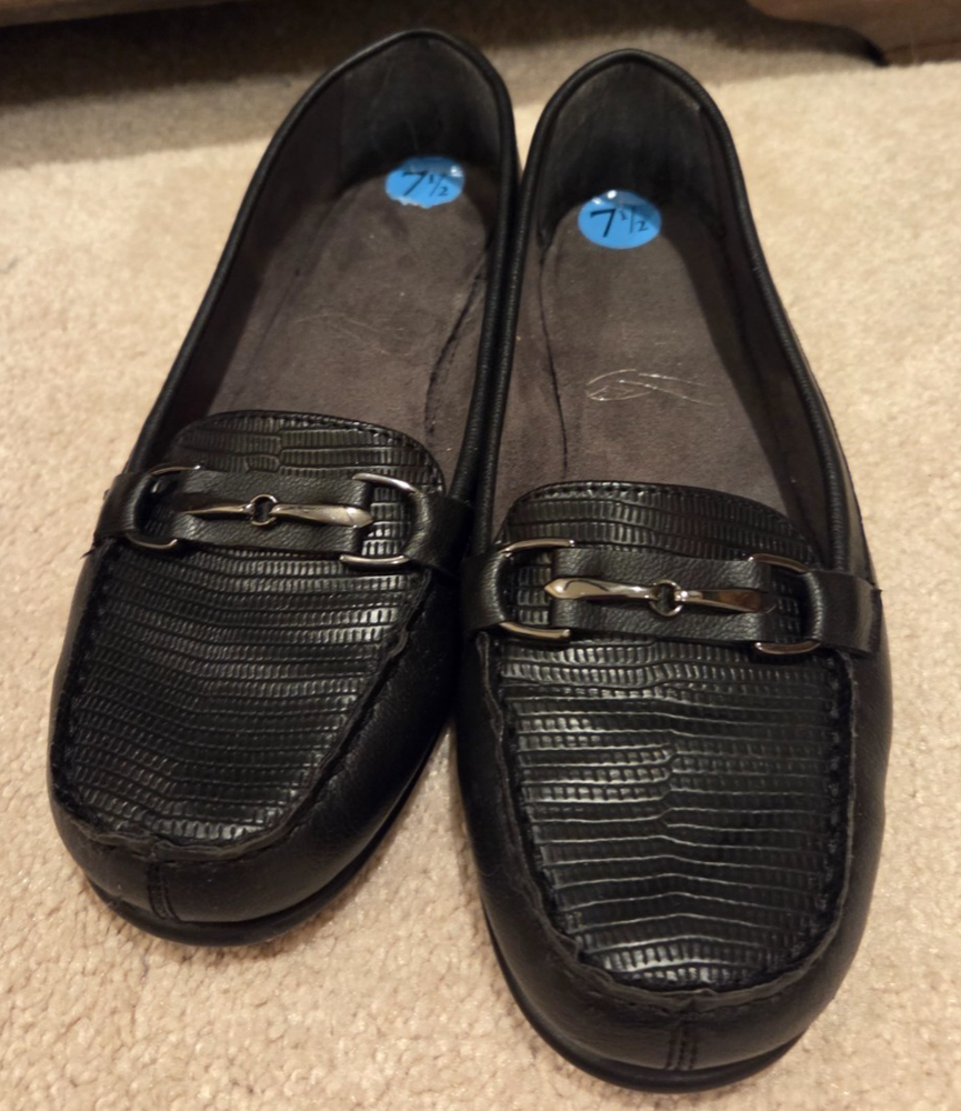 Aerosoles Women’s Black Loafers Size 7.5 Black Leather Slip-On Comfort Shoes