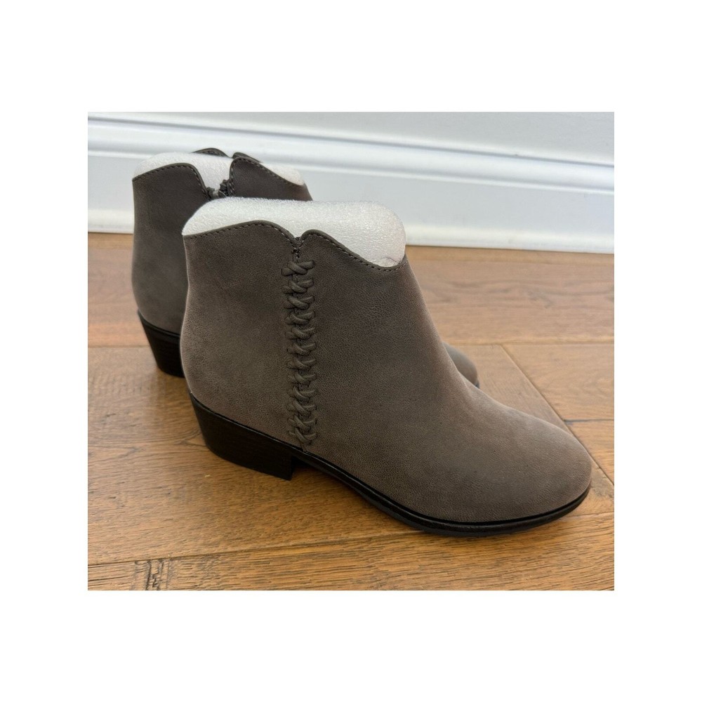Mia Jaice Gray Leather Heeled Ankle Bootie Women's Size 6 NWOB