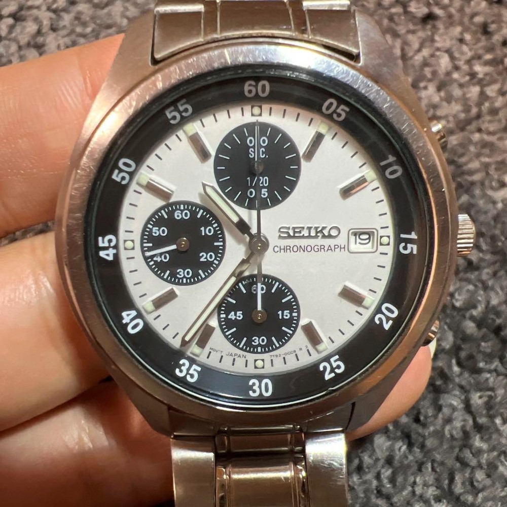 SEIKO 7T92-0CC0 Panda Chronograph Quartz Men's Japan Used
