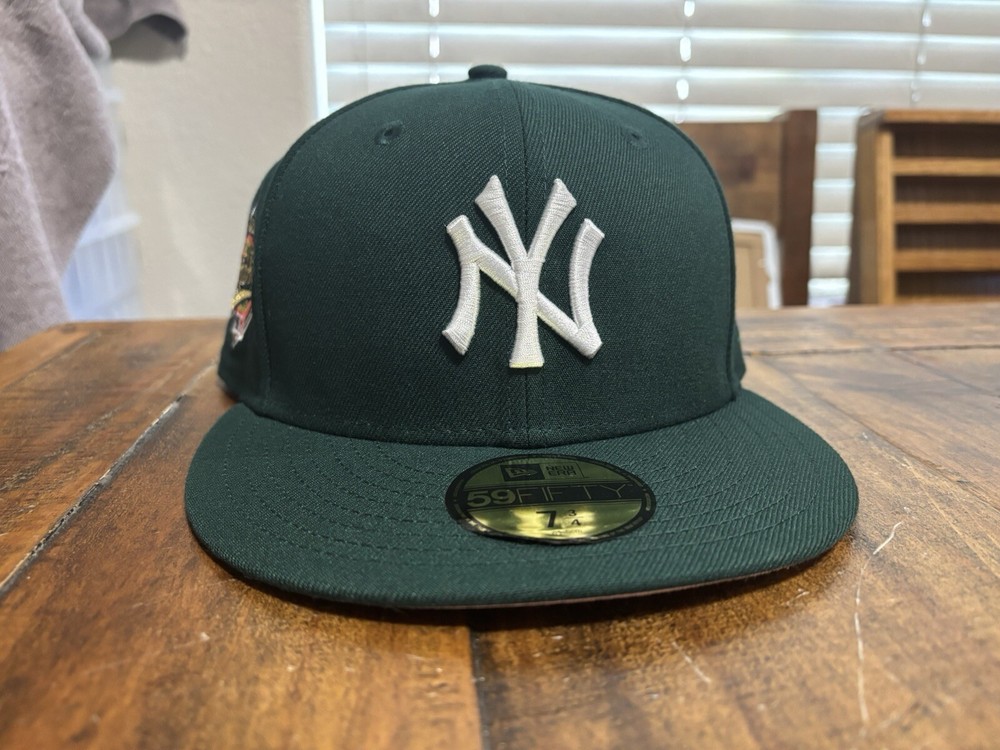 Hat Club New York Yankees 1996 WS Green Eggs & Ham New Era Fitted 7 3/4 Pink UV