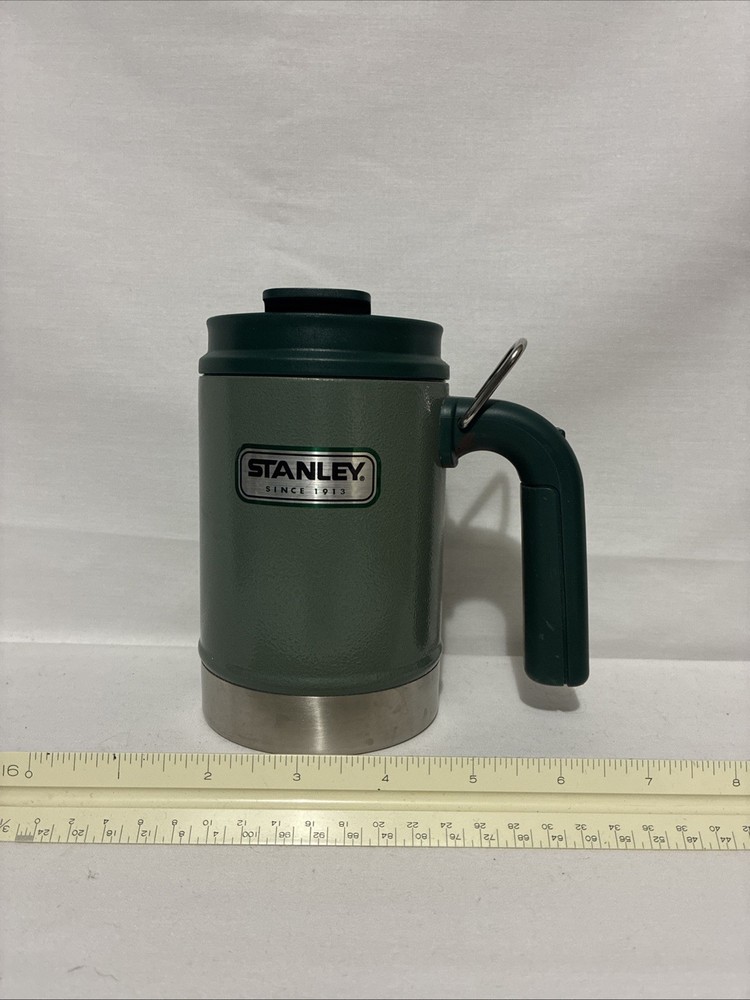 Stanley 16 Oz Insulated Cup with Carabiner Clip Green