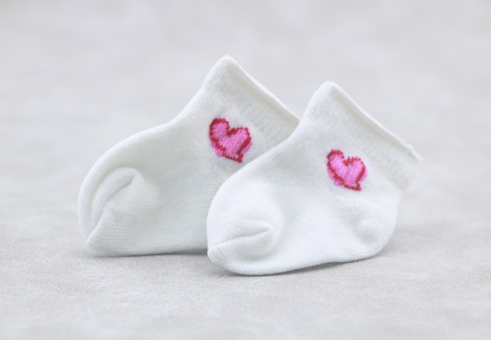 American Girl a pair of heart socks for 18'' doll Hospital Gown outfit