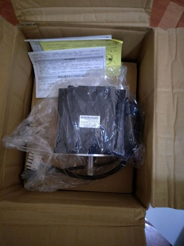 SGMAH-04A1F-AP12 AC SERVO MOTOR SGMAH04A1FAP12 New In Box Fast Shipping #A6-4