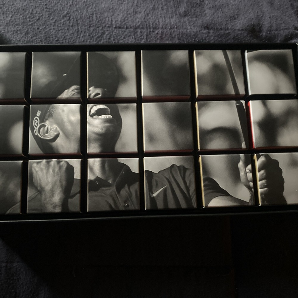 Tiger Woods Relentless Pursuit Commemorative  Nike Read Description