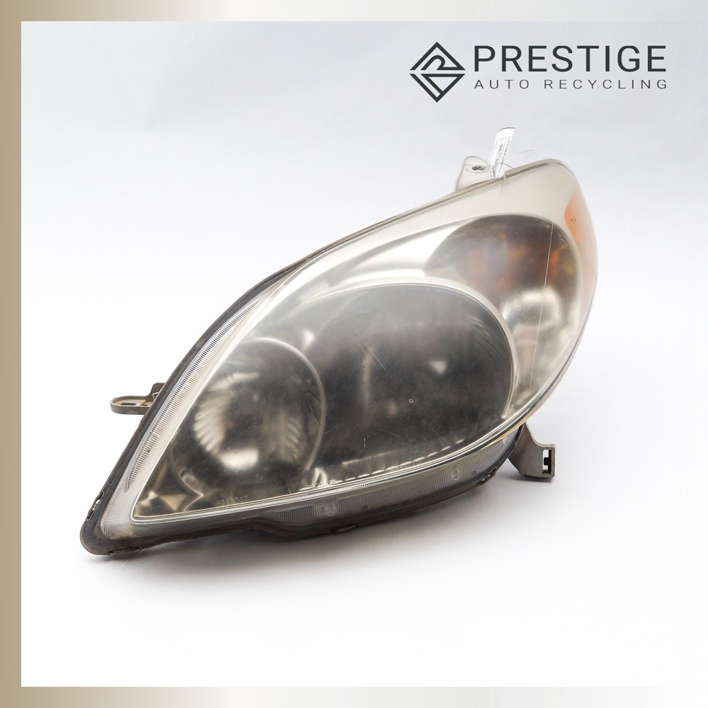 2003-2008 TOYOTA MATRIX Headlamp Headlight Left 81150-02220 OEM