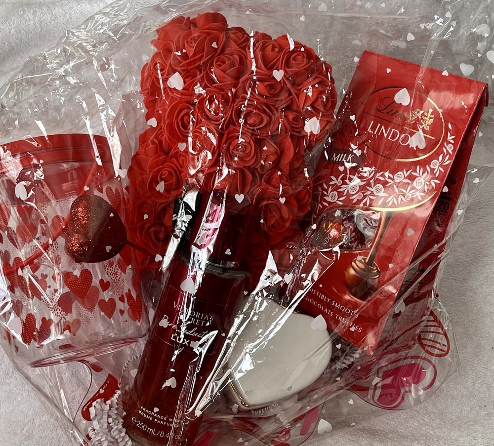 New valentines day gift basket-image