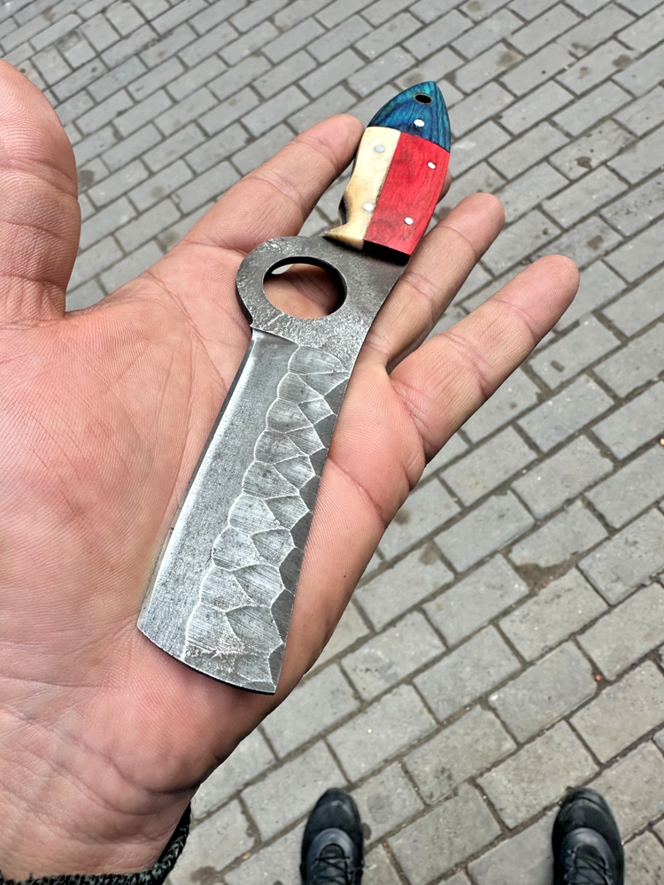 Custom Hand Made Forged High Carbon Steel Blade Bull Cutter Knife UU 441 501