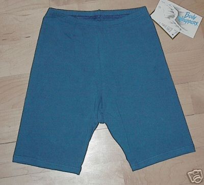 NWT! BODY WRAPPERS BIKE PANT IN TEAL - SMALL