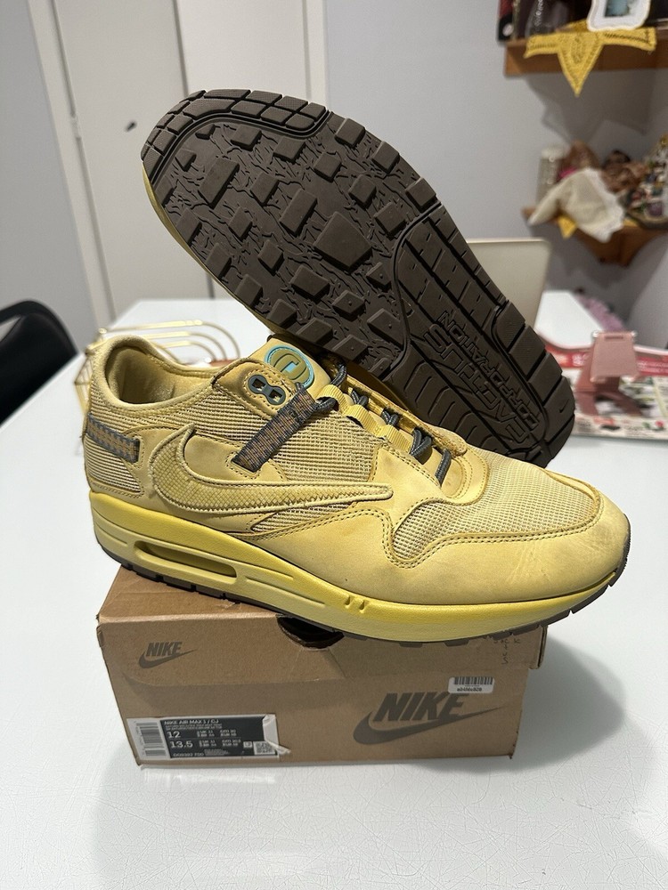 Nike Air Max 1 x Travis Scott Saturn Gold Size 12