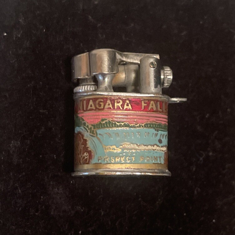 Vintage miniature Niagara Falls Lighter