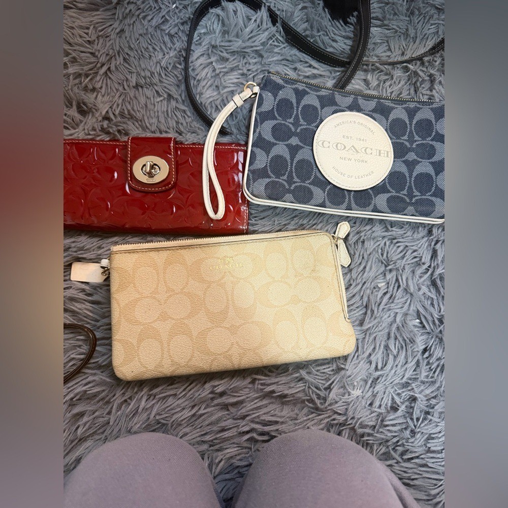 ❤️Coach Wristlets & Wallet